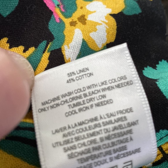 Floral Tie Front Linen Top - Picture 7 of 7